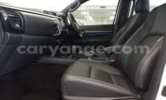 Acheter Occasion Voiture Toyota Hilux Blanc à Gobabis, Omaheke Acheter Occasion Voiture Toyota Hilux Blanc à Gobabis, Omaheke