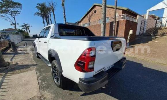 Acheter Occasion Voiture Toyota Hilux Blanc à Gobabis, Omaheke Acheter Occasion Voiture Toyota Hilux Blanc à Gobabis, Omaheke