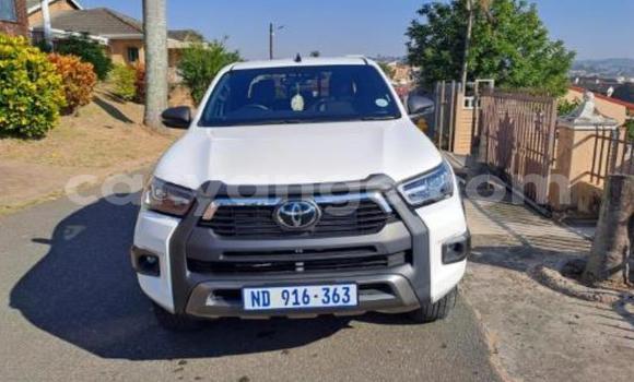Acheter Occasion Voiture Toyota Hilux Blanc à Gobabis, Omaheke Acheter Occasion Voiture Toyota Hilux Blanc à Gobabis, Omaheke