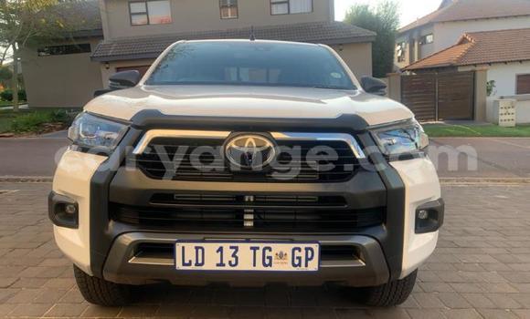 Acheter Occasion Voiture Toyota Hilux Blanc à Karibib, Erongo Acheter Occasion Voiture Toyota Hilux Blanc à Karibib, Erongo