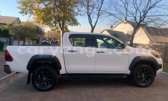 Acheter Occasion Voiture Toyota Hilux Blanc à Karibib, Erongo Acheter Occasion Voiture Toyota Hilux Blanc à Karibib, Erongo