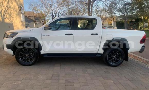 Acheter Occasion Voiture Toyota Hilux Blanc à Karibib, Erongo Acheter Occasion Voiture Toyota Hilux Blanc à Karibib, Erongo