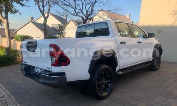 Acheter Occasion Voiture Toyota Hilux Blanc à Karibib, Erongo Acheter Occasion Voiture Toyota Hilux Blanc à Karibib, Erongo