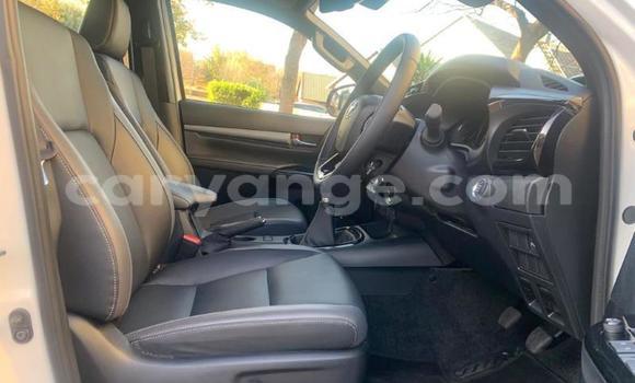 Acheter Occasion Voiture Toyota Hilux Blanc à Karibib, Erongo Acheter Occasion Voiture Toyota Hilux Blanc à Karibib, Erongo