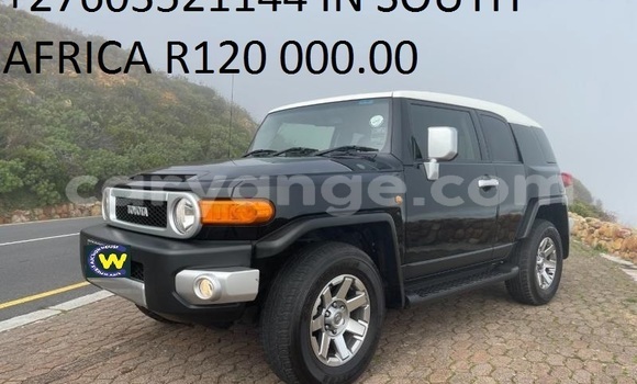 Buy Used Toyota FJ Cruiser Black Car in Windhoek in Namibia