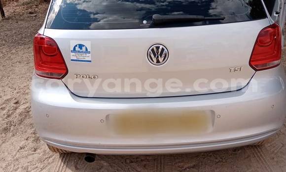 Acheter Occasion Voiture Volkswagen Polo Gris à Oshakati, Namibie Acheter Occasion Voiture Volkswagen Polo Gris à Oshakati, Namibie