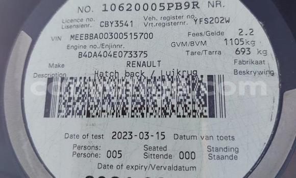 Buy Used Renault KWID Silver Car in Windhoek in Namibia Buy Used Renault KWID Silver Car in Windhoek in Namibia