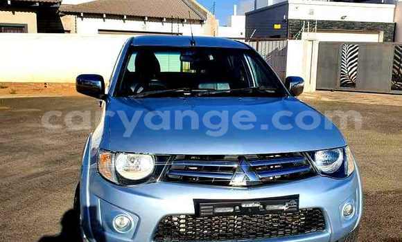 Acheter Occasion Voiture Mitsubishi Triton Gris à Windhoek, Namibie Acheter Occasion Voiture Mitsubishi Triton Gris à Windhoek, Namibie