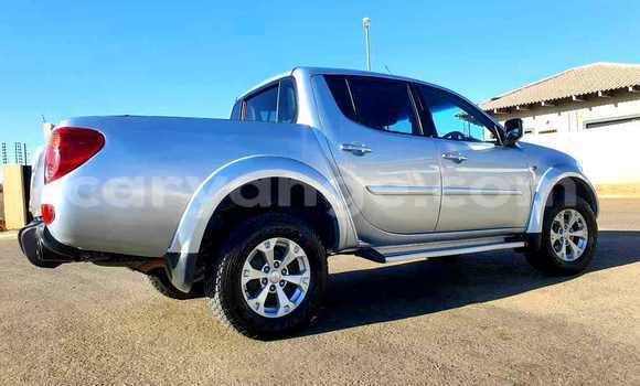 Acheter Occasion Voiture Mitsubishi Triton Gris à Windhoek, Namibie Acheter Occasion Voiture Mitsubishi Triton Gris à Windhoek, Namibie