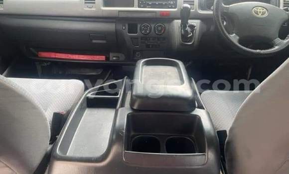 Buy Used Toyota Hi Ace White Car in Gobabis in Omaheke Buy Used Toyota Hi Ace White Car in Gobabis in Omaheke