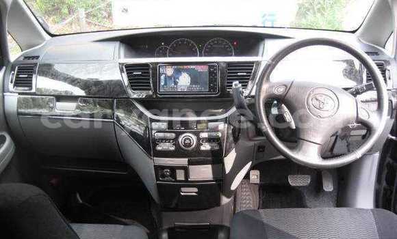 Acheter Occasion Voiture Toyota Voxy Noir à Arandis, Kunene Acheter Occasion Voiture Toyota Voxy Noir à Arandis, Kunene