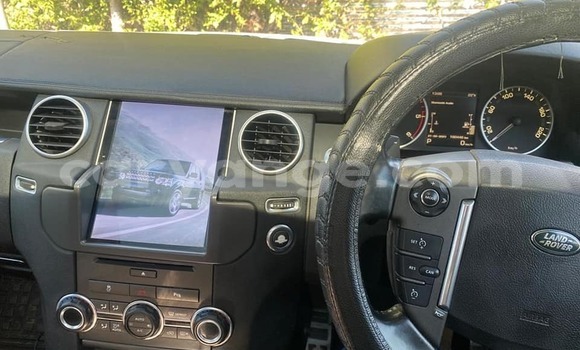 Acheter Occasion Voiture Land Rover Discovery Blanc à Windhoek, Namibie Acheter Occasion Voiture Land Rover Discovery Blanc à Windhoek, Namibie