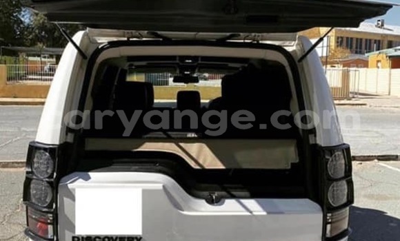 Acheter Occasion Voiture Land Rover Discovery Blanc à Windhoek, Namibie Acheter Occasion Voiture Land Rover Discovery Blanc à Windhoek, Namibie