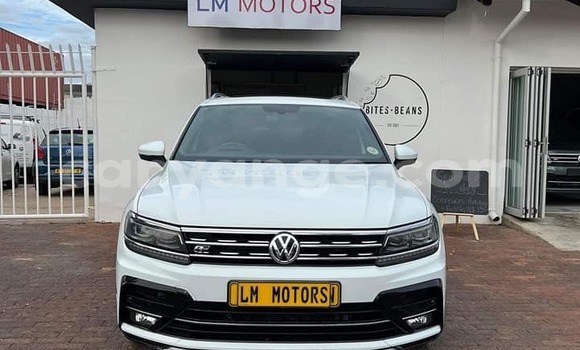 Buy Used Volkswagen Tiguan White Car in Windhoek in Namibia Buy Used Volkswagen Tiguan White Car in Windhoek in Namibia