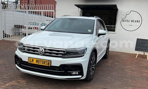 Buy Used Volkswagen Tiguan White Car in Windhoek in Namibia Buy Used Volkswagen Tiguan White Car in Windhoek in Namibia