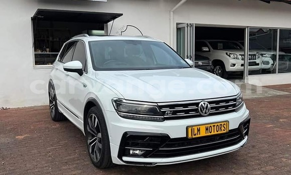 Buy Used Volkswagen Tiguan White Car in Windhoek in Namibia Buy Used Volkswagen Tiguan White Car in Windhoek in Namibia