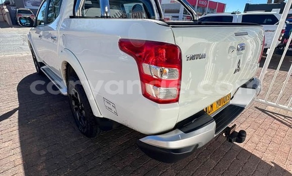 Buy Used Mitsubishi Triton White Car in Windhoek in Namibia Buy Used Mitsubishi Triton White Car in Windhoek in Namibia