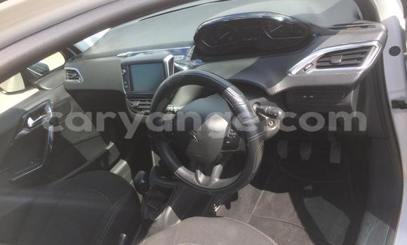 Acheter Occasion Voiture Peugeot 208 Gris à Windhoek, Namibie Acheter Occasion Voiture Peugeot 208 Gris à Windhoek, Namibie