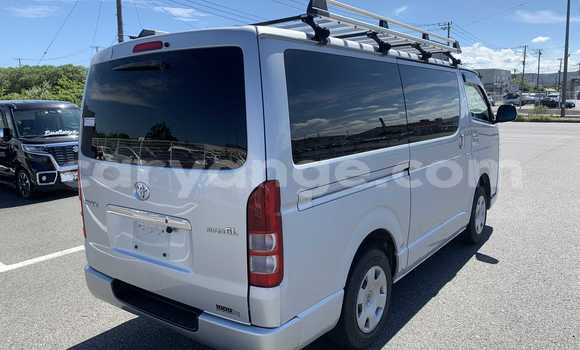 Buy Used Toyota Hi Ace Silver Car in Windhoek in Namibia Buy Used Toyota Hi Ace Silver Car in Windhoek in Namibia