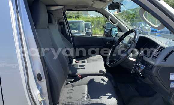 Buy Used Toyota Hi Ace Silver Car in Windhoek in Namibia Buy Used Toyota Hi Ace Silver Car in Windhoek in Namibia