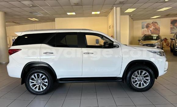 Buy Used Toyota Fortuner White Car in Windhoek in Namibia Buy Used Toyota Fortuner White Car in Windhoek in Namibia