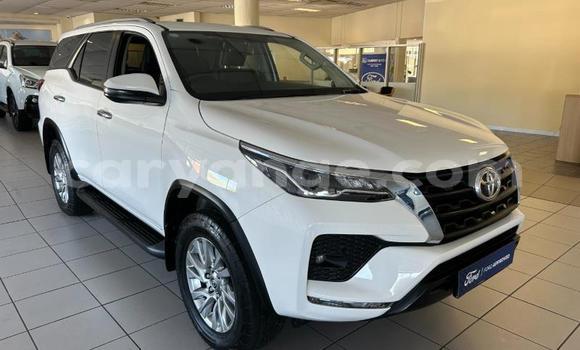Buy Used Toyota Fortuner White Car in Windhoek in Namibia Buy Used Toyota Fortuner White Car in Windhoek in Namibia