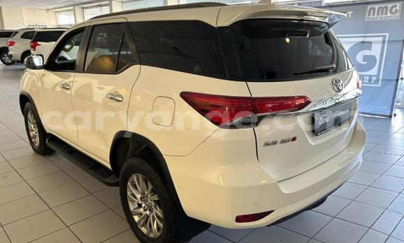 Buy Used Toyota Fortuner White Car in Windhoek in Namibia Buy Used Toyota Fortuner White Car in Windhoek in Namibia