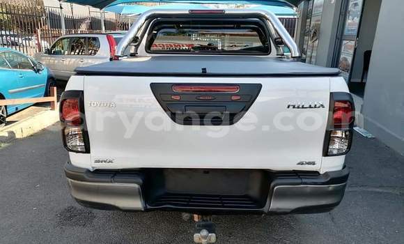 Buy Used Toyota Hilux White Car in Windhoek in Namibia Buy Used Toyota Hilux White Car in Windhoek in Namibia
