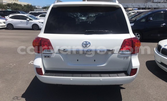 Buy Used Toyota Land Cruiser White Car in Windhoek in Namibia Buy Used Toyota Land Cruiser White Car in Windhoek in Namibia