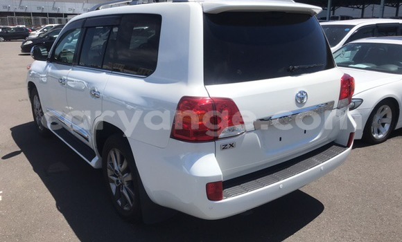 Buy Used Toyota Land Cruiser White Car in Windhoek in Namibia Buy Used Toyota Land Cruiser White Car in Windhoek in Namibia