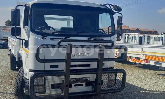 Buy Used Isuzu FTR 850 White Truck in Windhoek in Namibia Buy Used Isuzu FTR 850 White Truck in Windhoek in Namibia