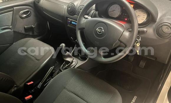 Buy Used Nissan NP 300 White Car in Gobabis in Omaheke Buy Used Nissan NP 300 White Car in Gobabis in Omaheke