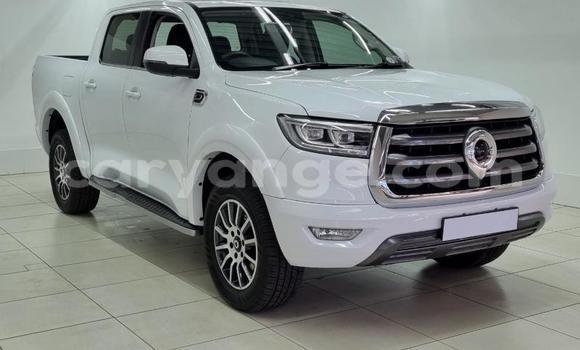 Buy Used GMC Sierra White Car in Gobabis in Omaheke Buy Used GMC Sierra White Car in Gobabis in Omaheke