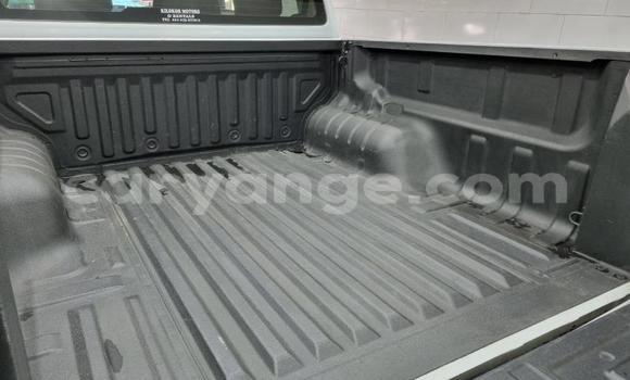 Buy Used GMC Sierra White Car in Gobabis in Omaheke Buy Used GMC Sierra White Car in Gobabis in Omaheke