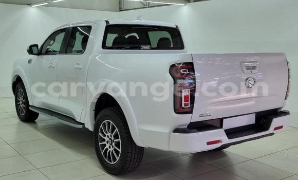 Buy Used GMC Sierra White Car in Gobabis in Omaheke Buy Used GMC Sierra White Car in Gobabis in Omaheke