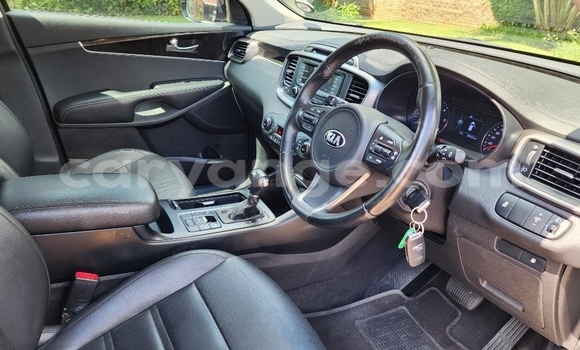 Buy Used Kia Sorento Other Car in Windhoek in Namibia Buy Used Kia Sorento Other Car in Windhoek in Namibia