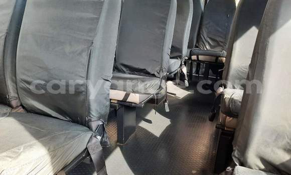 Acheter Occasion Voiture Mercedes-Benz S–Class Blanc à Windhoek, Namibie Acheter Occasion Voiture Mercedes-Benz S–Class Blanc à Windhoek, Namibie