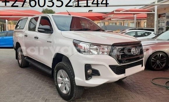 Acheter Occasion Voiture Toyota Hilux Blanc à Windhoek, Namibie