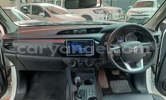 Buy Used Toyota Hilux White Car in Windhoek in Namibia Buy Used Toyota Hilux White Car in Windhoek in Namibia