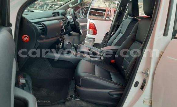 Buy Used Toyota Hilux White Car in Windhoek in Namibia Buy Used Toyota Hilux White Car in Windhoek in Namibia