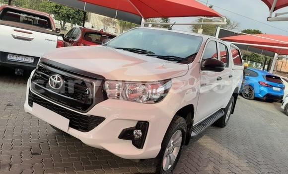 Buy Used Toyota Hilux White Car in Windhoek in Namibia Buy Used Toyota Hilux White Car in Windhoek in Namibia