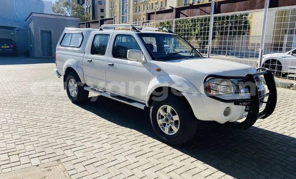 Buy Used Nissan NP 300 White Car in Windhoek in Namibia
