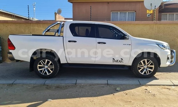 Acheter Occasion Voiture Toyota Hilux Blanc à Windhoek, Namibie Acheter Occasion Voiture Toyota Hilux Blanc à Windhoek, Namibie
