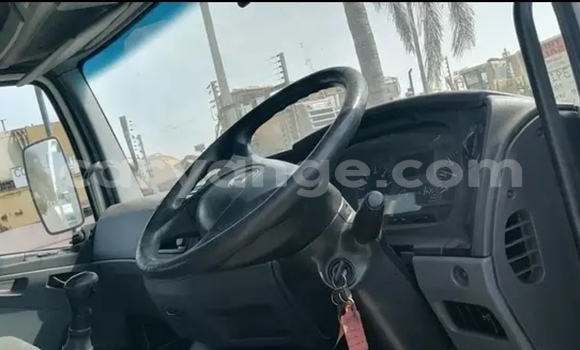 Buy Used Mercedes‒Benz Truck White Truck in Windhoek in Namibia Buy Used Mercedes‒Benz Truck White Truck in Windhoek in Namibia