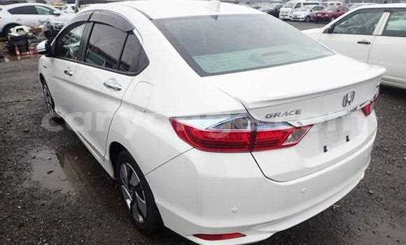 Buy Used Honda Grace White Car in Oshakati in Namibia Buy Used Honda Grace White Car in Oshakati in Namibia