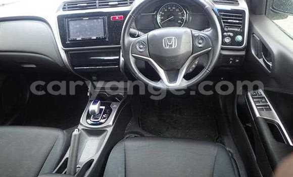 Buy Used Honda Grace White Car in Oshakati in Namibia Buy Used Honda Grace White Car in Oshakati in Namibia