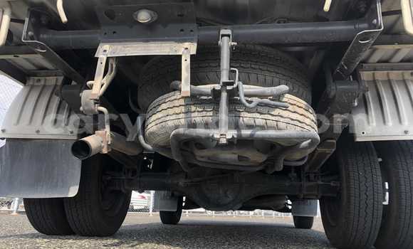 Buy Used Nissan Vanette White Car in Windhoek in Namibia Buy Used Nissan Vanette White Car in Windhoek in Namibia