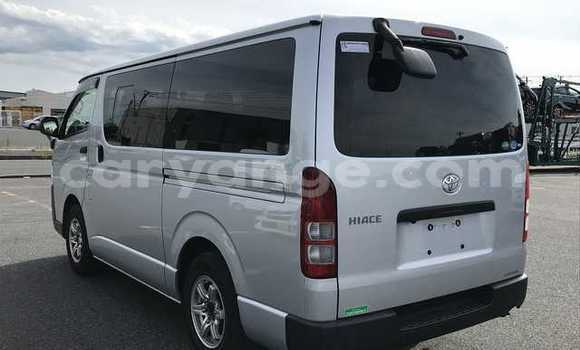 Buy Used Toyota Hi Ace Silver Car in Windhoek in Namibia Buy Used Toyota Hi Ace Silver Car in Windhoek in Namibia