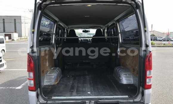 Buy Used Toyota Hi Ace Silver Car in Windhoek in Namibia Buy Used Toyota Hi Ace Silver Car in Windhoek in Namibia