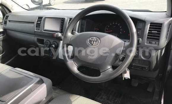 Buy Used Toyota Hi Ace Silver Car in Windhoek in Namibia Buy Used Toyota Hi Ace Silver Car in Windhoek in Namibia